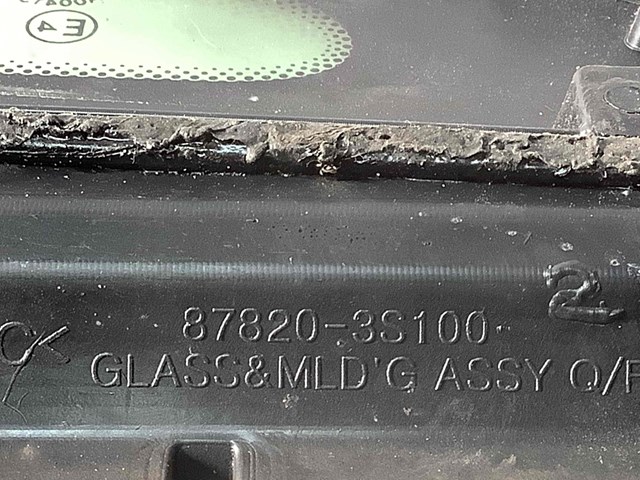 878203S100 Стекло-форточка двери задней правой купить Житомир