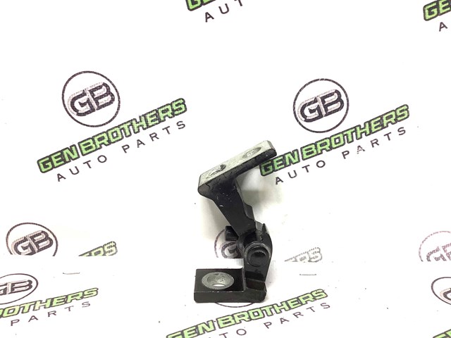 Завеса двери передней правой 8K0831402C VAG