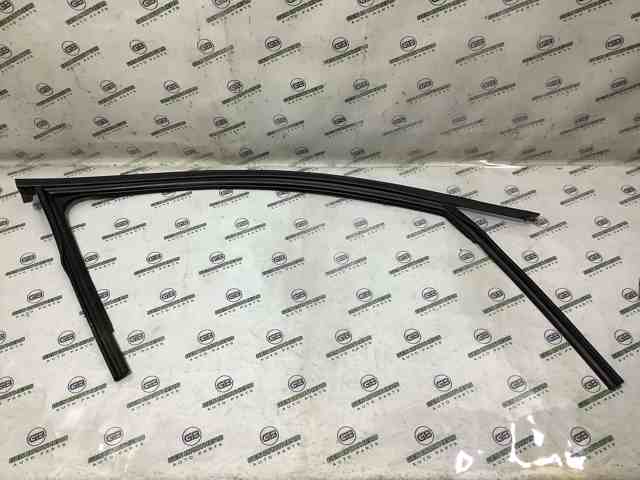 VAG 8W0837440C в наличии Ужгород