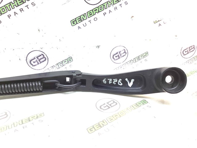 98311C1000 HYUNDAI Поводок стеклоочистителя купить в Украина