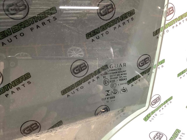 C2D27676 JAGUAR Стекло двери передней левой купить в Ужгород