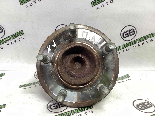 Подшипник в сборе со ступицей передний C2D3285 JAGUAR