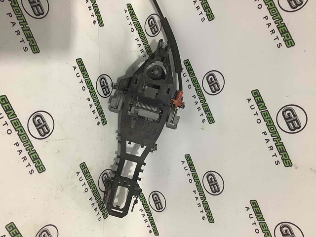Держатель наружной ручки двери, передней правой C2Z31750 JAGUAR
