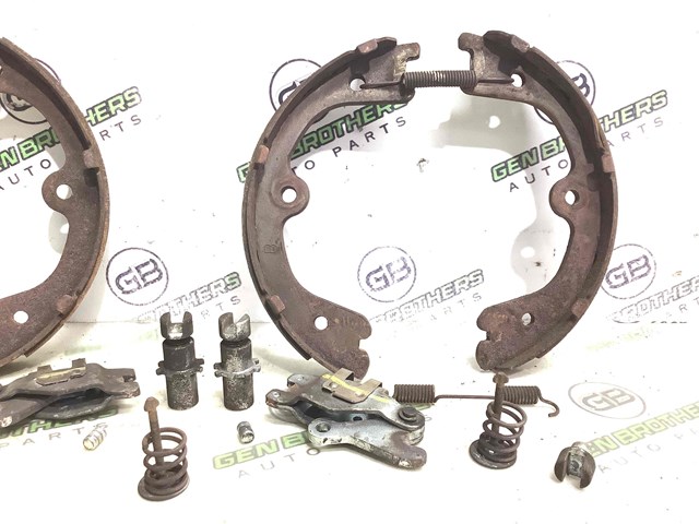 D4060CA01A NISSAN Колодки ручника (стояночного тормоза) купить в Винница