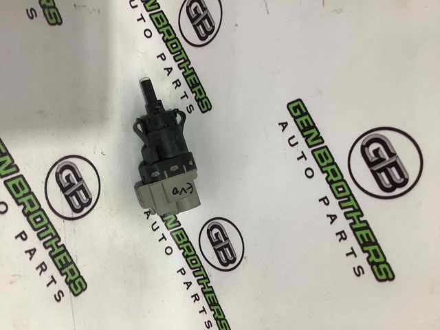 Жабка LR032956 LAND ROVER