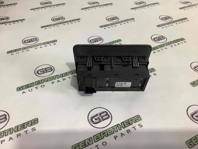 LR038676 LAND ROVER купить в Львов