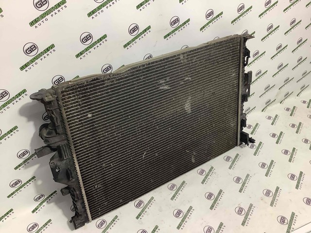 Радиатор водяной LR039530 LAND ROVER