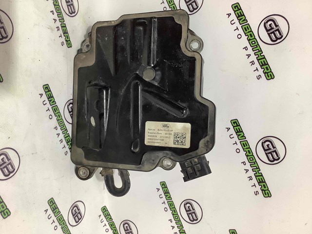 LAND ROVER LR052031 в наличии Черновцы