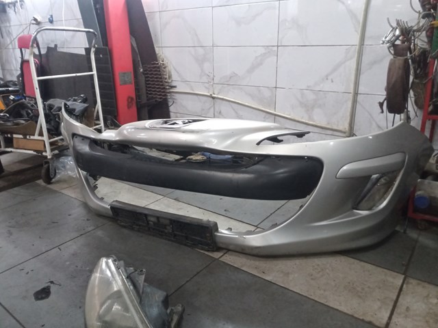 Бампер на авто 7401LS PEUGEOT