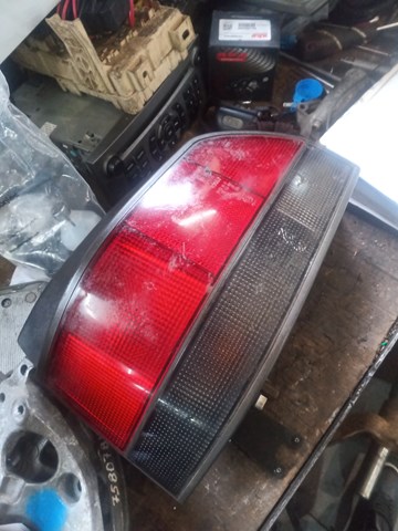 Фонарь задний левый 7700796117 RENAULT