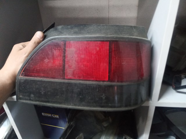 Правый стоп 7700796118 RENAULT