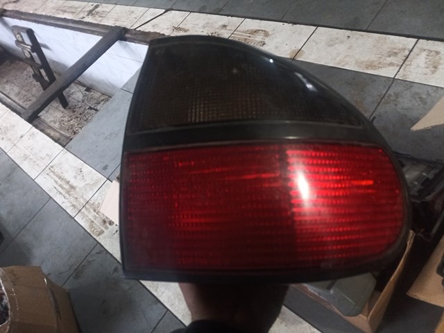 Фонарь задний правый Рено Лагуна I