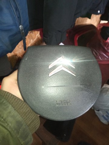 Подушка безопасности водителя 96542463ZD PEUGEOT
