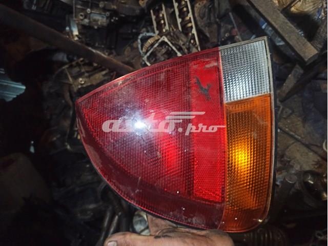 Стоп задний MB944543 MITSUBISHI