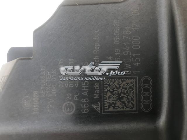 Вставка фары правой 8W0941784 VAG