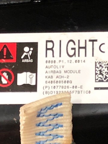 TESLA 107782600E Подушка безопасности (AIRBAG) пассажирская, защиты коленей в наличии Львов