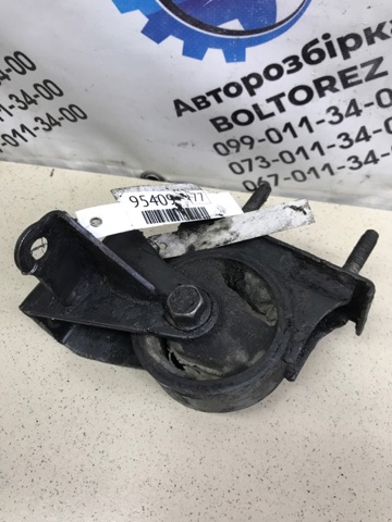 Подушка двигателя 1237128021 TOYOTA