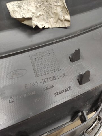 1515015 FORD Решетка радиатора купить в Киев