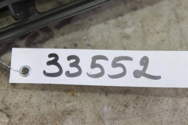 Кронштейн крепления бампера переднего правый 1T0807890B VAG
