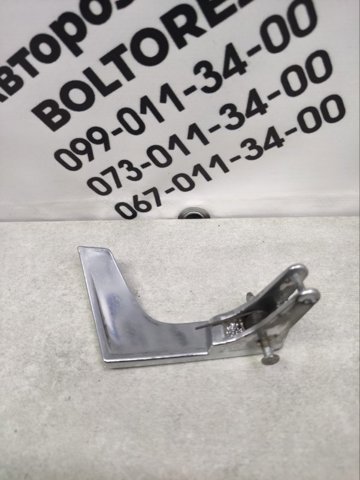 Ручка двери задней внутренняя левая 1U4839221A VAG