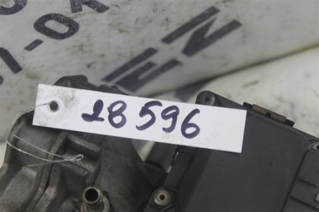 TOYOTA 220300A020 Дроссельная заслонка в сборе в наличии Черкассы
