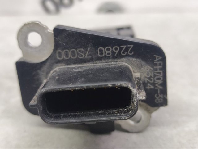 Датчик потока воздуха 22680AT300 NISSAN