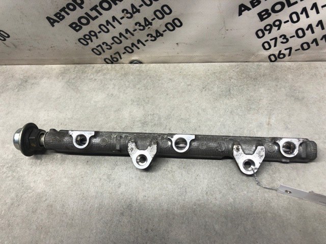 TOYOTA 2381420021 Распределитель топлива (рампа) в наличии Киев