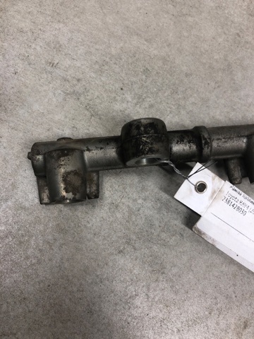 TOYOTA 2381428030 Распределитель топлива (рампа) в наличии Хмельницкий