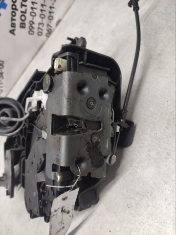 Замок двери задней правой 31253664 VOLVO