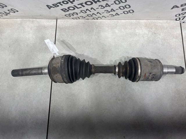 TOYOTA 4343060040 Полуось (привод) передняя в наличии Одесса