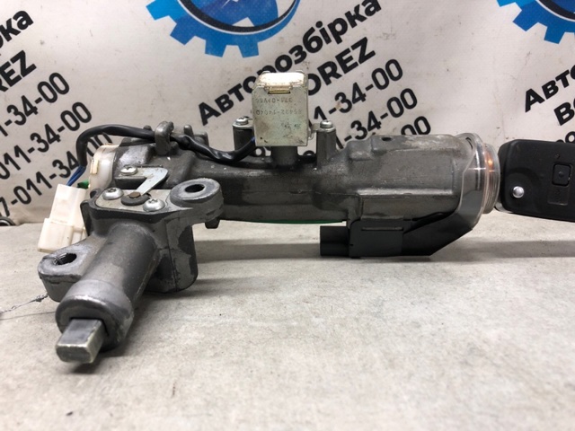 TOYOTA 4528048040 в наличии Харьков