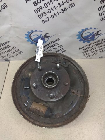 4611065J00 Цапфа задняя правая купить Житомир