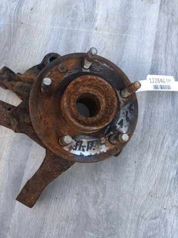 Кулак поворотный передний правый 4806313 OPEL