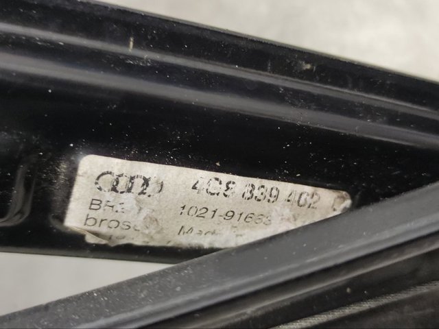 Механизм стеклоподъемника двери задней, правой 4G8839462C VAG