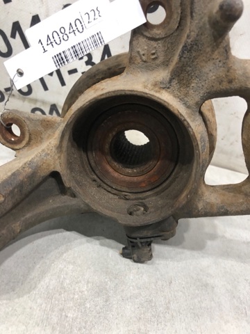 Кулак поворотный передний правый 517162R000 HYUNDAI