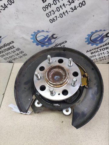 Цапфа поворотная левая 527104R010 HYUNDAI