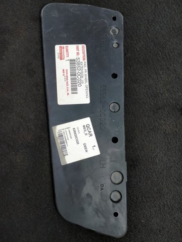 538520C020 TOYOTA Лючок подкрылка переднего левого купить в Киев