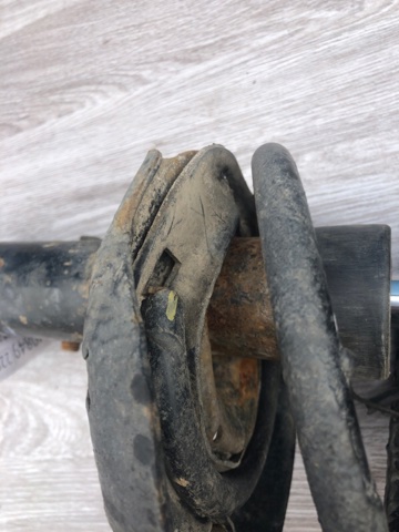 HYUNDAI 546302R300 Пружина передняя в наличии Киев