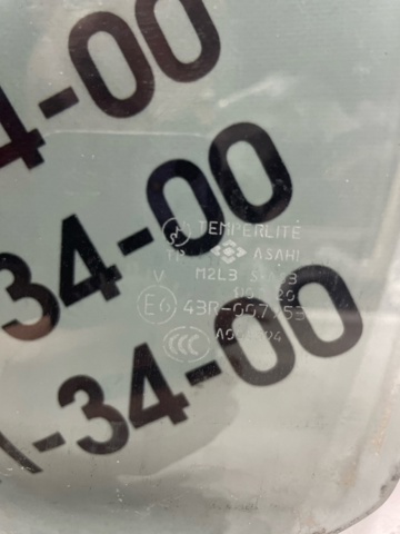 5736A021 Стекло двери задней левой купить Днепр