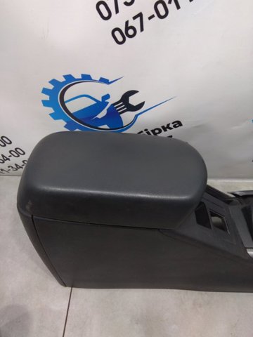 5890142050B2 TOYOTA Консоль панели управления центральная купить в Кривой Рог