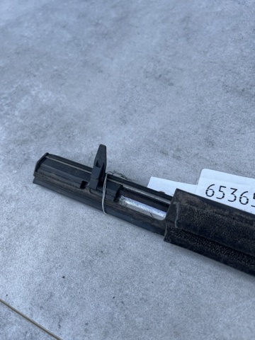 Молдинг опускного стекла двери передней, левой 61280AG010 SUBARU