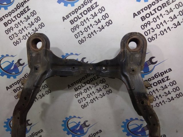 HYUNDAI 624051F000 Подрамник передний в наличии Черновцы