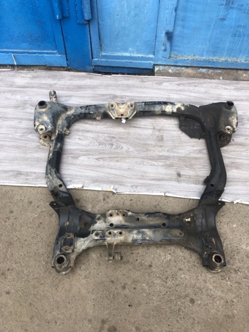 HYUNDAI 624052L000 Балка передней подвески (подрамник) в наличии Житомир