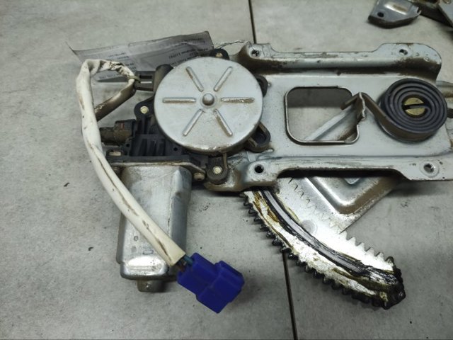 Привод электростеклоподъемника задний 63113FC110 SUBARU
