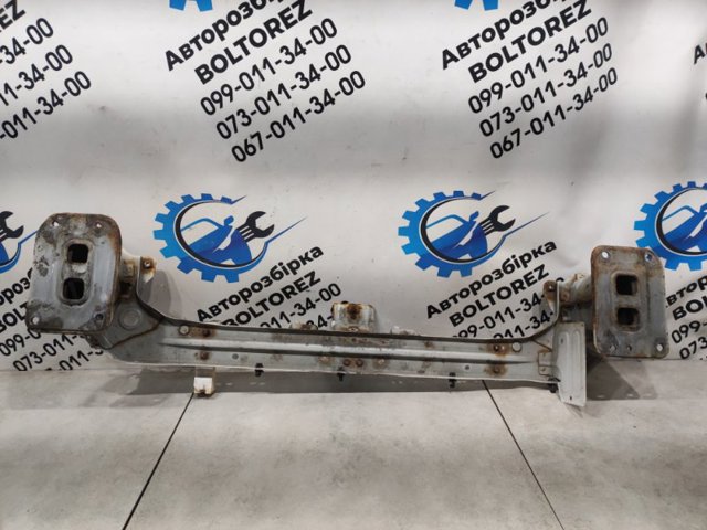 Усилитель переднего бампера  6400A781 MITSUBISHI