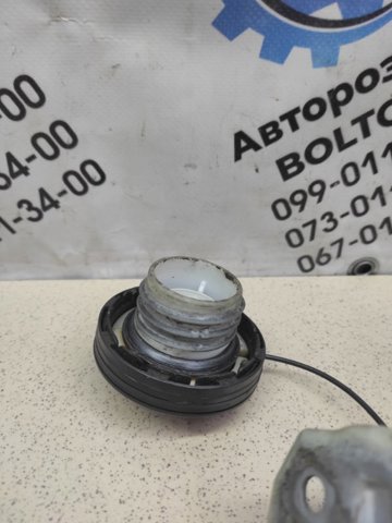 6432065J12 Лючок бензобака купить Одесса
