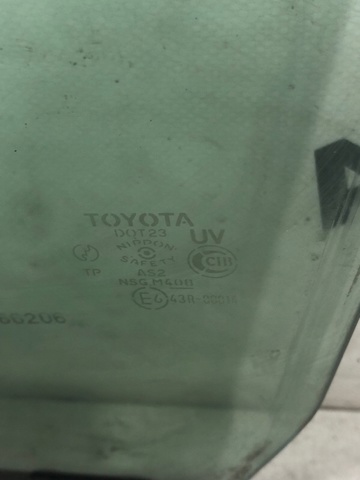 TOYOTA 6810242090 Стекло двери передней левой в наличии Кривой Рог