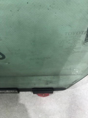 TOYOTA 6810242090 Стекло двери передней левой в наличии Черкассы