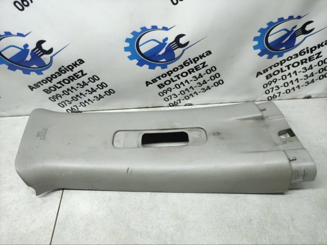 Обшивка стойки кузова внутренняя, средняя правая 76913JG10A NISSAN
