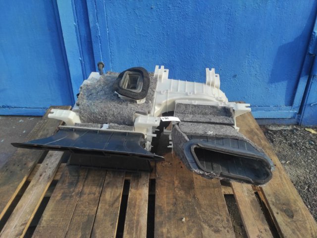 Корпус печки в сборе 7800A011 MITSUBISHI